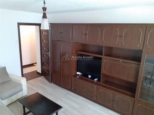 Resita, Chirie, 2 Camere, UNIVERSITATE - Photo 1