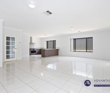 BIG ON SPACE, BIG ON FAMILY LIVING! - Photo 3