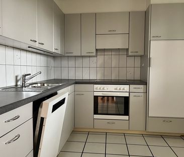 Spannende 4.5 Zimmerwohnung mit grossem Balkon - Foto 1