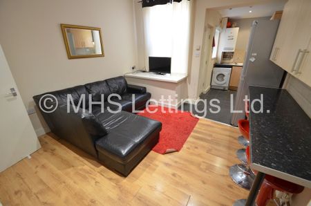 Room 1, 36 Hartley Grove, Leeds, LS6 2LD - Photo 5