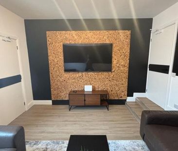 4 bedroom house share to rent - Photo 3