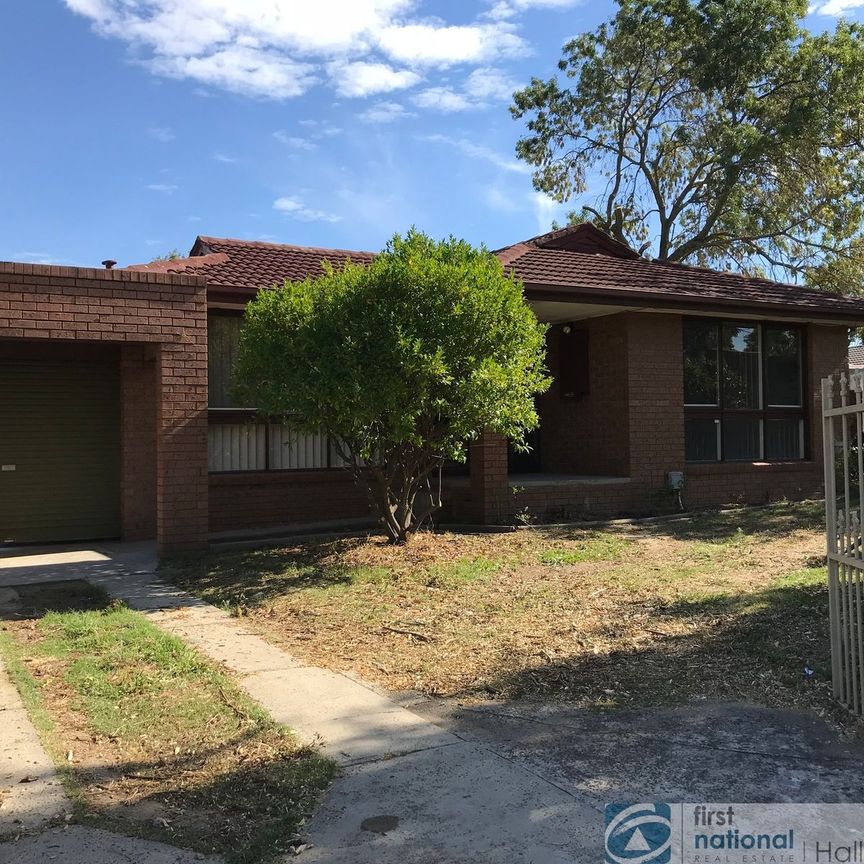 Family-Friendly Living with Space, Style & Location! - Photo 1