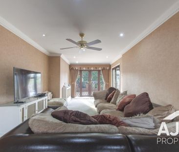 3 bedroom semi-detached house to rent - Photo 2