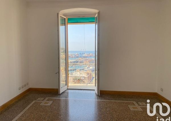 Via Gaetano Colombo, Genova, Liguria 16122