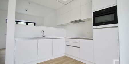 Appartement te huur in Ieper voor € 650 met 1 slaapkamer - Photo 2