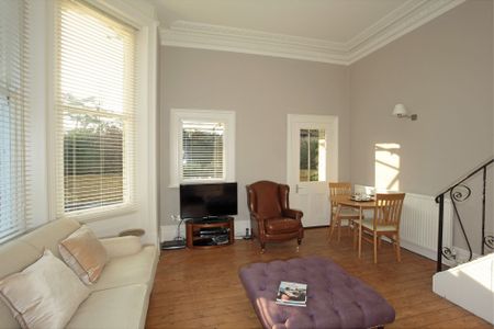 Wickham Hill, Nettlesworth, BN6 - Photo 2