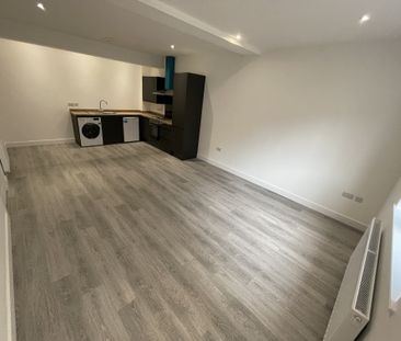 Avenue Road, Rugby - Photo 2