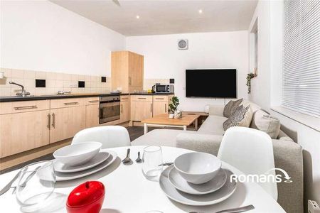 High Street, Reading, RG1 - Photo 3