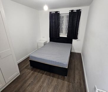 1 bedroom property to rent - Photo 2