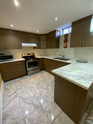 For Lease - 8 Astoria Place Unit# Basement, Caledon, Ontario - Photo 1