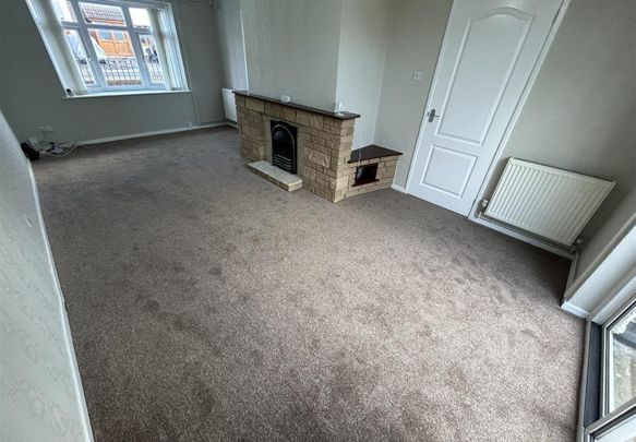 Bromfield Crescent, Wednesbury - Photo 1