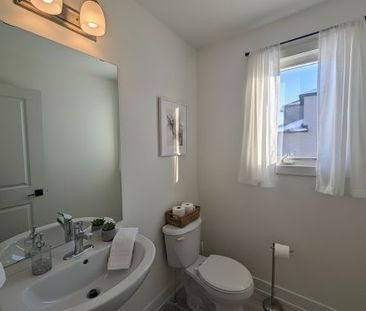 For Lease - 80 Dusenbury Drive, Loyalist, Ontario - Photo 6