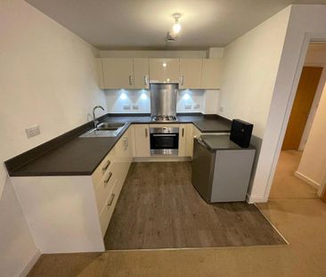 2 bedroom apartment to rent - Photo 4