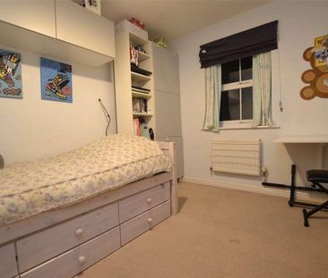 Bodenham Field, Abbeymead, Gloucester, Gloucestershire, GL4 - Photo 1