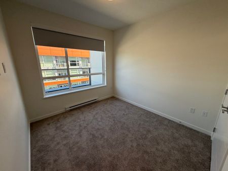 Brand New 3 Bedroom Condo – Half Months Rent Free! - Photo 3