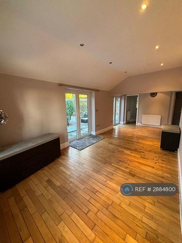 2 bedroom bungalow to rent - Photo 2