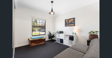 Quiet Neighbourhood Gem - Photo 5