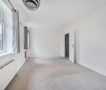 Blundell Road, Edgware, HA8 - Photo 5