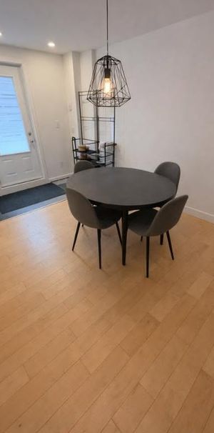 Grand logement à louer à Québec près de l'Université - Photo 1