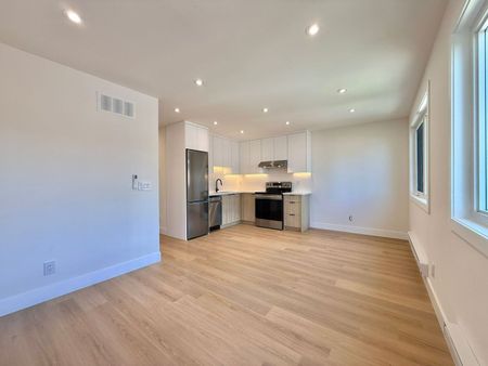For Lease - 275 Mortimer Avenue Unit# C, Toronto, Ontario - Photo 5