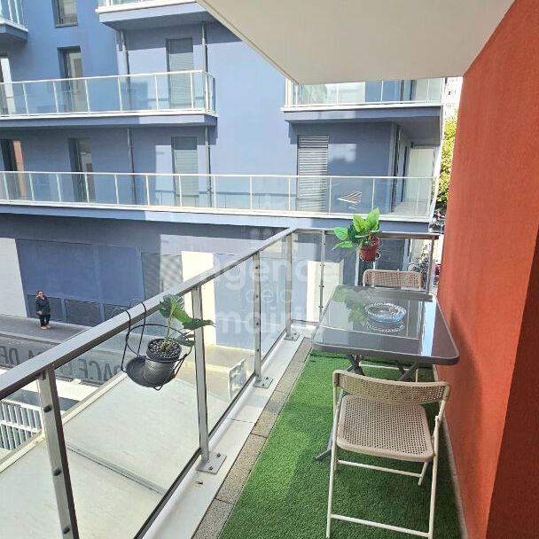 2 pièces meublés avec terrasse - Photo 1