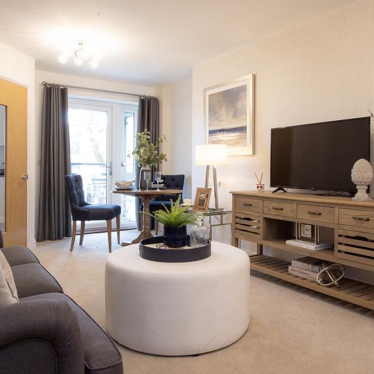 2 bedroom retirement property to rent - Photo 1