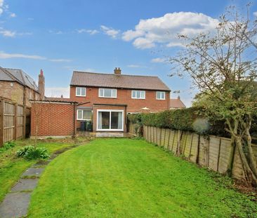 Semi-detached house to rent on - Photo 6