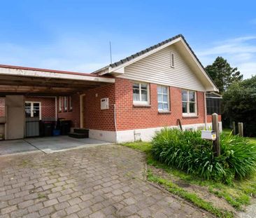 Spacious 3 bedroom home in Glenholme - Photo 4