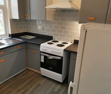 1 Bed Flat, Harehills Avenue, LS8 - Photo 6