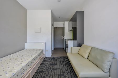 Fully Furnished Studio Apartment - Photo 3