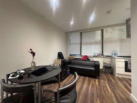 South Row, Centro, MK9 - Photo 3