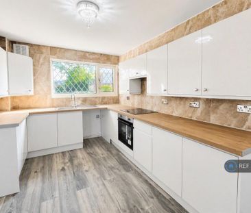 3 bedroom terraced house to rent - Photo 5