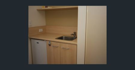 SECOND LEVEL STUDIO UNIT SITUATED WITHIN HOPE ISLAND BOAT HARBOUR - Photo 3