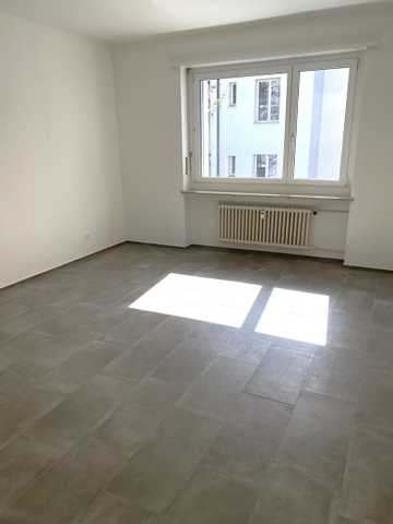 "Sanierte 2-Zimmer-Wohnung im Iselin-Quartier" - Photo 3