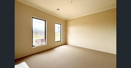 Brand New Family Home in Waterford Rise Estate - Photo 5