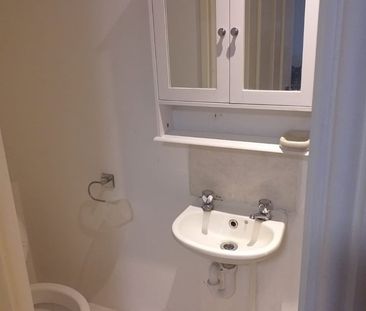 Room in a Shared House, Kenton Road, HA3 - Photo 3