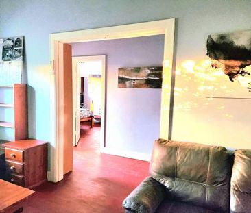 3BR Home in Caulfield South with Air-Conditioning & Private Backyar... - Photo 4