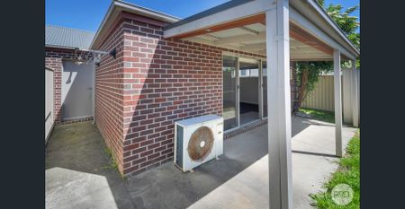 LOW MAINTENANCE LIVING IN THE HEART OF SEBASTOPOL - Photo 2