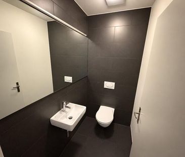 Moderne 3,5-Zimmerwohnung in der Überbauung Volta West - Photo 5