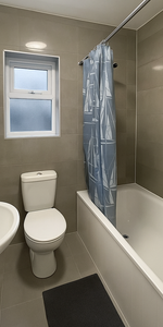 1 bedroom in a house share to rent - Photo 3