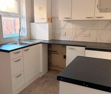 2 Bed Terraced House, Alfonso Road, L4 - Photo 4