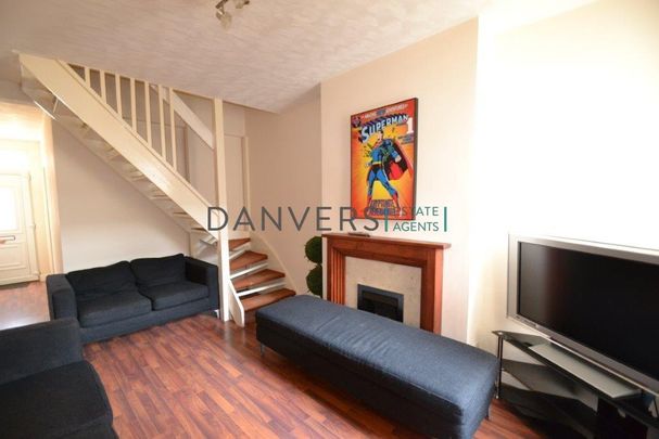 3 bedroom terraced house to rent - Photo 1