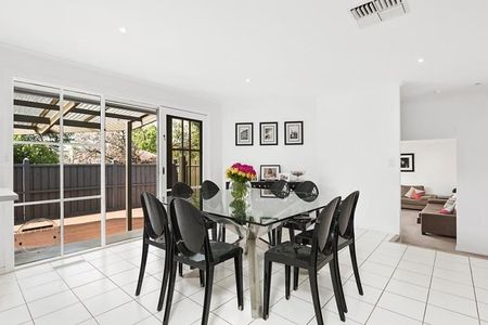 29 Jones Crescent, Rosanna - Photo 3