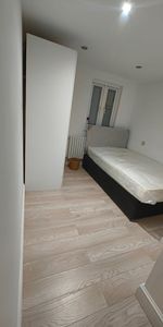 Room in a Shared House, St. Georges Avenue, E7 - Photo 4