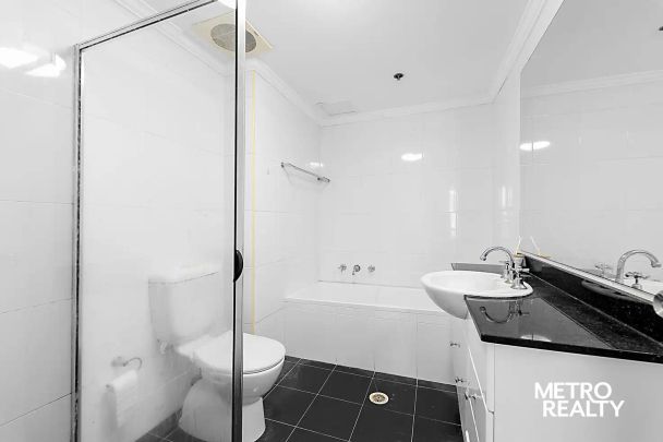 “Prime City Living in Maestri Towers” - Photo 1