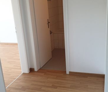 2.5 Zimmer, 80 m², 3. Stock - Foto 3