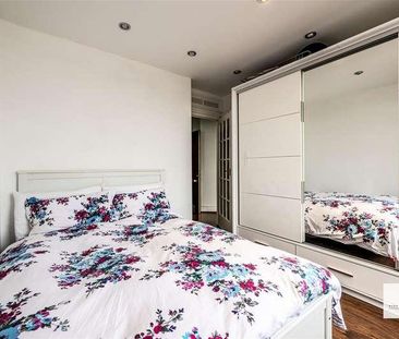 Queensway, London, W2 - Photo 5