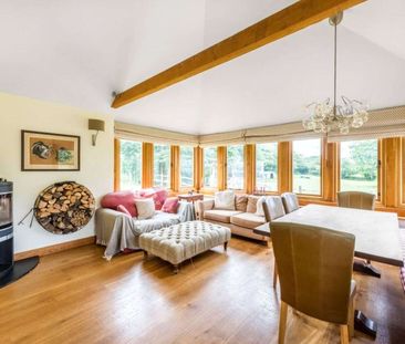 A charming character family home tucked away on the edge of Speldhu... - Photo 1