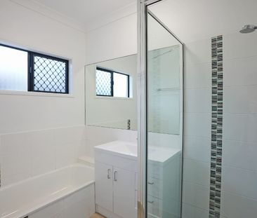 Spacious and low-maintenance family home - Photo 4