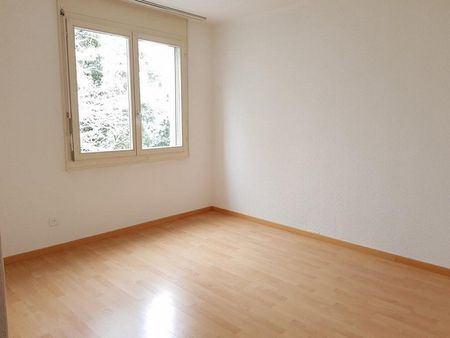Schöne 4.5 Zimmer Wohnung mit Balkon - Foto 5